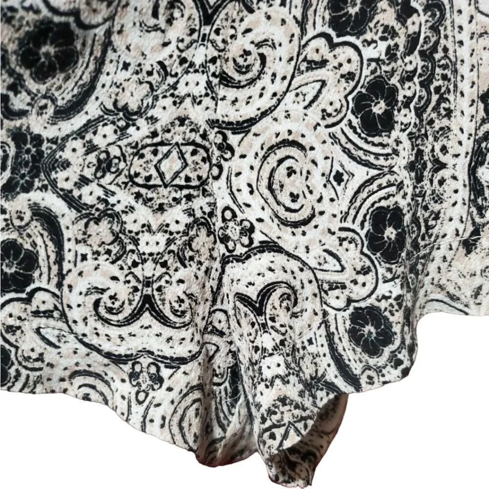 Kendall +‎ Kylie Bohemian Paisley Romper, Long Sleeve Size Small